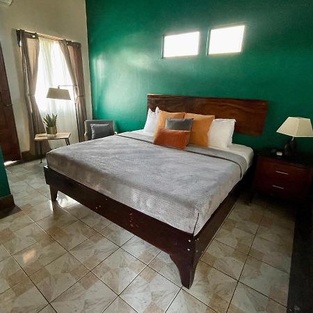 Hotel Wilson Condega Liberia Exterior photo